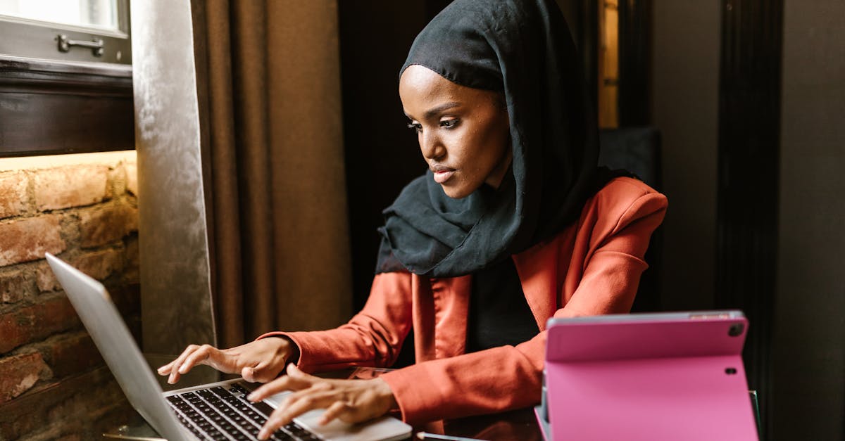 老微信号码批发：短信如何帮助我更好地管理我的时间和工作？