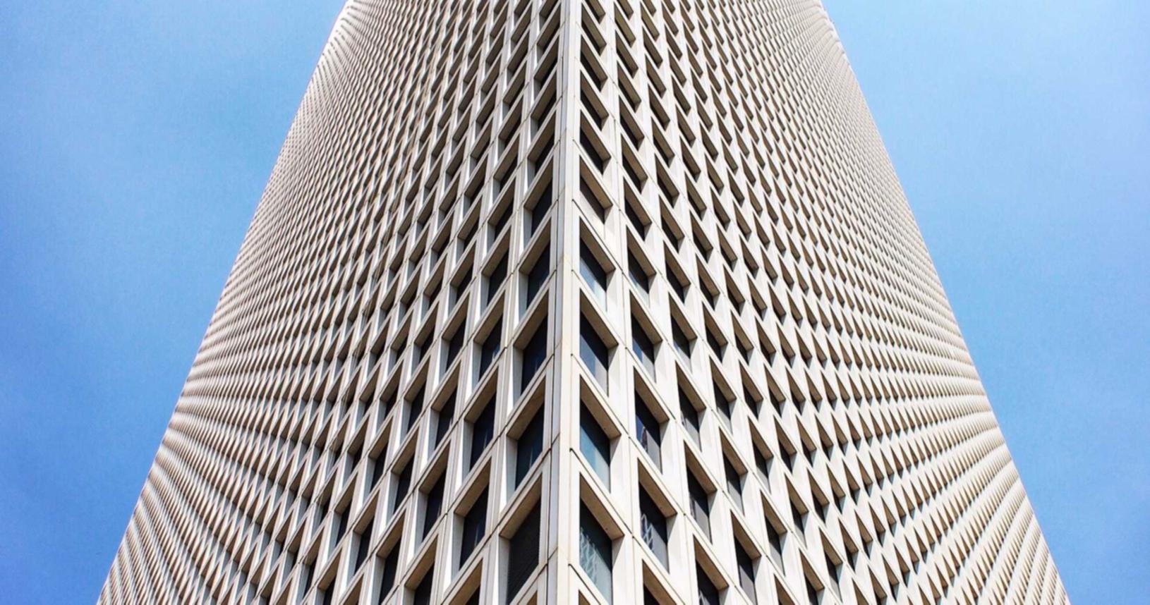 对于技术支持辅助的态度：玩家与游戏制作方的不同立场